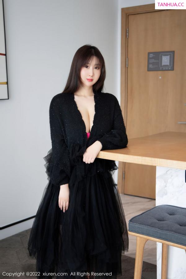 王俪丁  [XiuRen]高清写真图 2022.03.24 No.4765 王俪丁小宝贝第3张图片